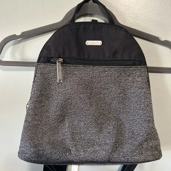 Baggallini | Bags | Baggallini Charcoal And Black Unisex  display picture 3